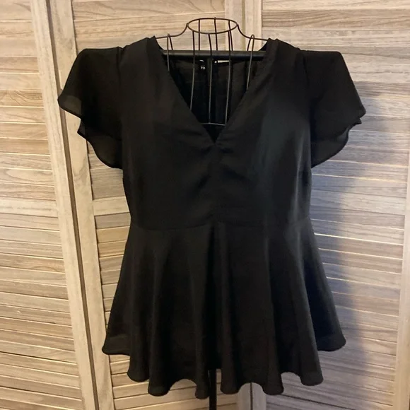 🆕❤️Torrid- Babydoll Georgette Flutter Sleeve Blouse - Picture 6 of 10